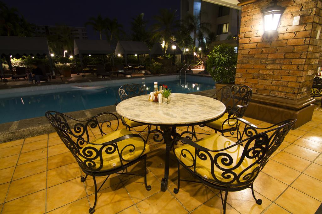 Copacabana Apartment Hotel Pasay Exteriör bild